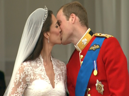 Prince William, Kate Middleton, Kiss Prince William, Kate Middleton, Kiss